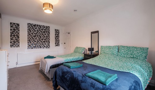 Familien-Dreibettzimmer, Mehrere Betten (Family)