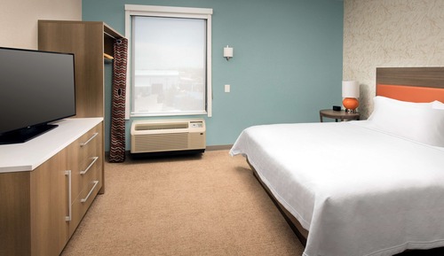 Suite, 1 King-Bett, barrierefrei, Nichtraucher (hearing acc)