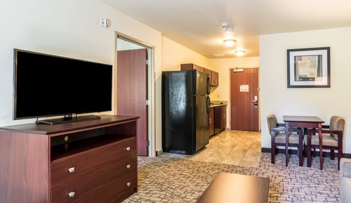 Suite, 1 King-Bett und Schlafsofa, barrierefrei, Nichtraucher