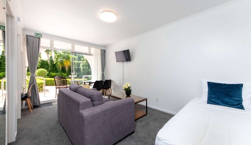 Deluxe-Suite, 1 Schlafzimmer, Kochnische, Gartenblick (Unit 2)