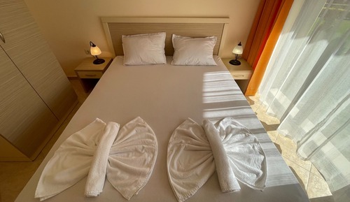 Standard-Apartment, Poolblick