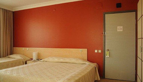 Standard-Dreibettzimmer