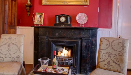 Zimmer, 1 Queen-Bett, eigenes Bad