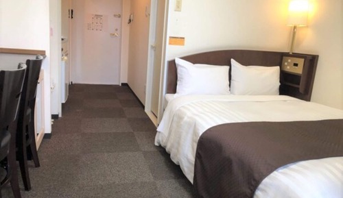 Doppelzimmer (Small Double Bed)