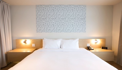 Junior-Suite, 2 Queen-Betten, Blick auf den Golfplatz