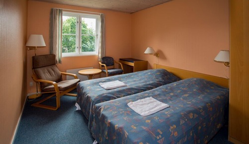 Zweibettzimmer, Annex