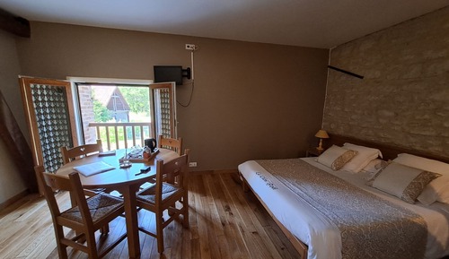 Luxury-Suite, eigenes Bad (Montignassienne )