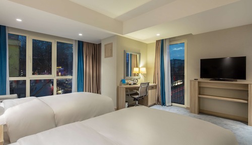 Zimmer, 2 Einzelbetten, Raucher, Balkon