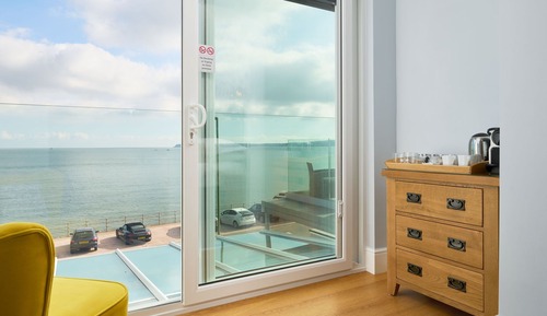 Superior-Doppelzimmer, mit Bad, Meerblick ( Cosy Room 4)