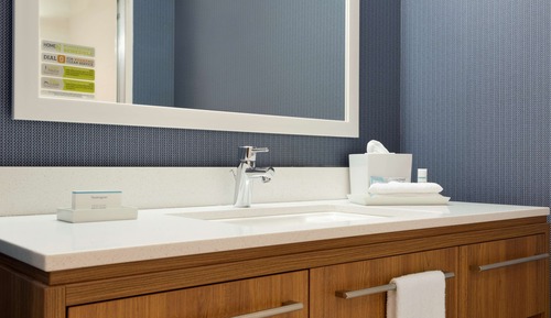 Zimmer, 2 Queen-Betten, barrierefrei, Nichtraucher (Mobility & Hearing, Roll-in Shower)