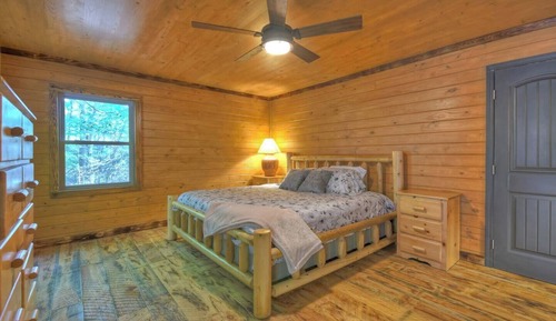 Premium House, Lake View