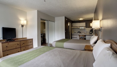 Standard Room, 2 Queen Beds, Non Smoking