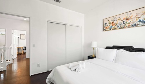 House, Multiple Beds, Patio, Garden View (22421 Moreno Valley)