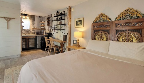 Studio, 1 Queen Bed, Kitchenette