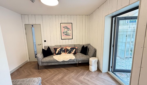 Luxury Studio, Private Bathroom, Garden Area