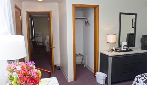 Traditional-Zimmer, 1 King-Bett