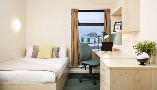 Apartment, 5 Schlafzimmer