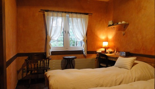 Zweibettzimmer