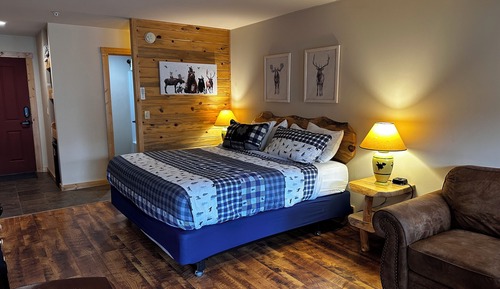 Suite, 1 King-Bett, Flussblick