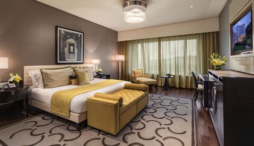 Luxury-Zimmer, 1 King-Bett (Runway View)