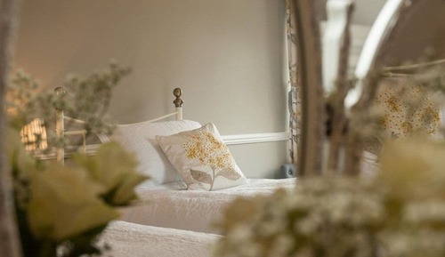 Doppel- oder Zweibettzimmer, mit Bad (King size)