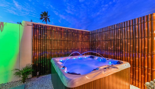 Luxury-Villa, 2 Schlafzimmer, eigener Pool, Poolblick