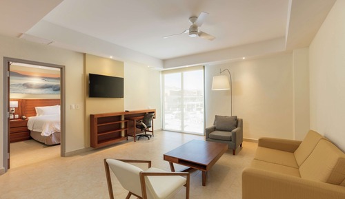 Suite, 1 King-Bett, Nichtraucher (Wet Bar)