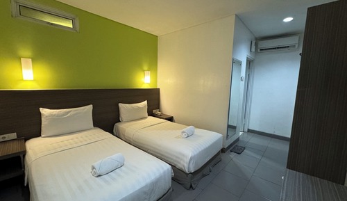 Standard-Zweibettzimmer (No Window)