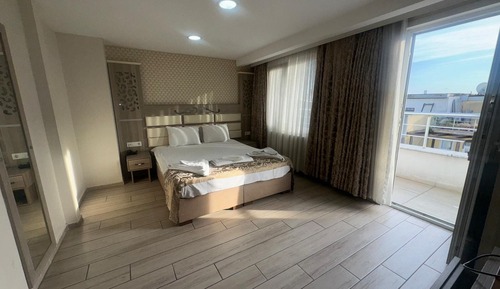 Standard-Doppelzimmer, Balkon