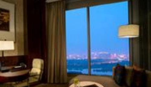 Premier-Zimmer, 1 King-Bett, Flussblick