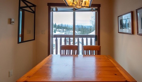 Studio (Snow Creek Lodge #208)
