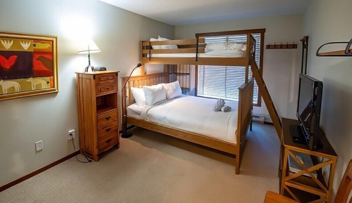 Apartment (Snow Creek Lodge #318)