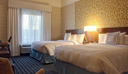 Zimmer, 2 Queen-Betten