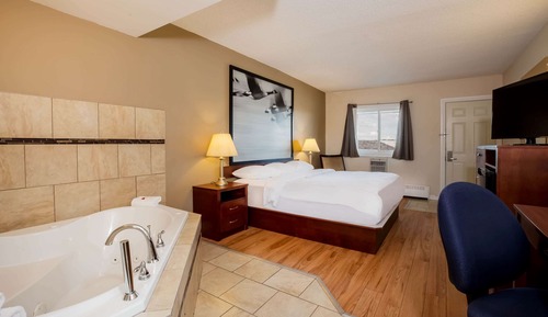 Zimmer, 1 King-Bett, barrierefrei, Whirlpool