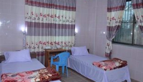 Standard-Doppel- oder -Zweibettzimmer
