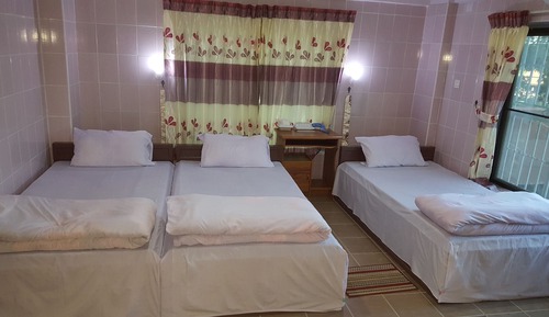 Dreibettzimmer
