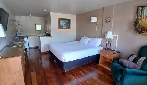 Basic-Zimmer, 1 King-Bett, Nichtraucher