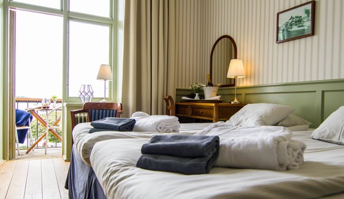 Twin Superior Seaview and Balcony