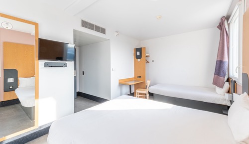 Vierbettzimmer