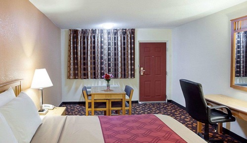 Standardzimmer, 1 King-Bett, Nichtraucher (Bathtub Only)