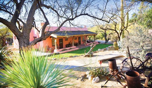 Zimmer (Desert Garden Salas with 2 Queens)