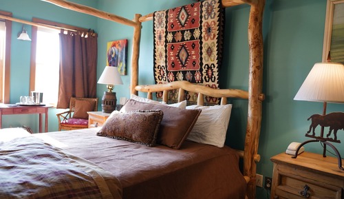 Basic-Zimmer, eigenes Bad (Cowboy Room)