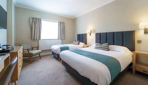 Familien-Dreibettzimmer, Mehrere Betten