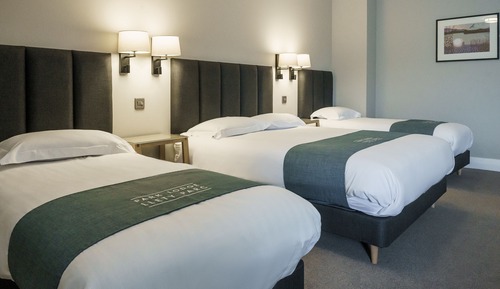 Familien-Vierbettzimmer