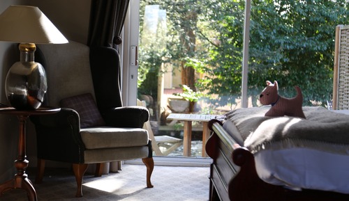 Signature-Doppelzimmer, Flussblick