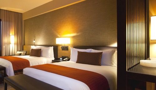 Deluxe-Zimmer, 2 Doppelbetten, Blick auf die Anlage