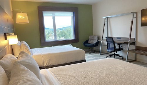 Standardzimmer, 2 Queen-Betten, Bergblick