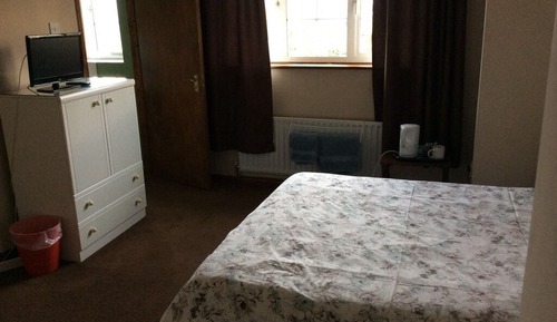Doppelzimmer, Gemeinschaftsbad