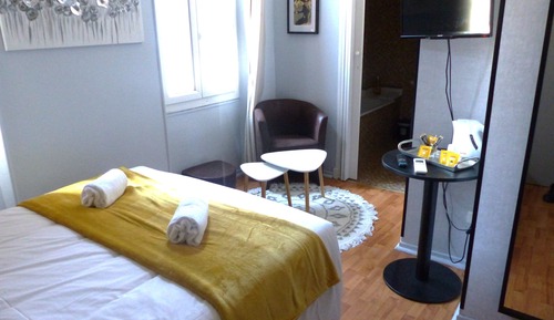 Familien-Vierbettzimmer