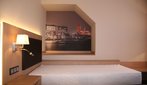 Einzelzimmer (with shower)